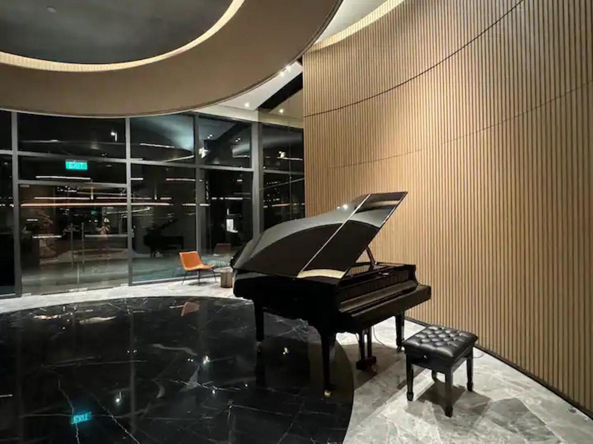 The Opera Apartment Cental Saigon Free Pool-Gym-Sauna Room- Golf Mini Bandar Ho Chi Minh Luaran gambar