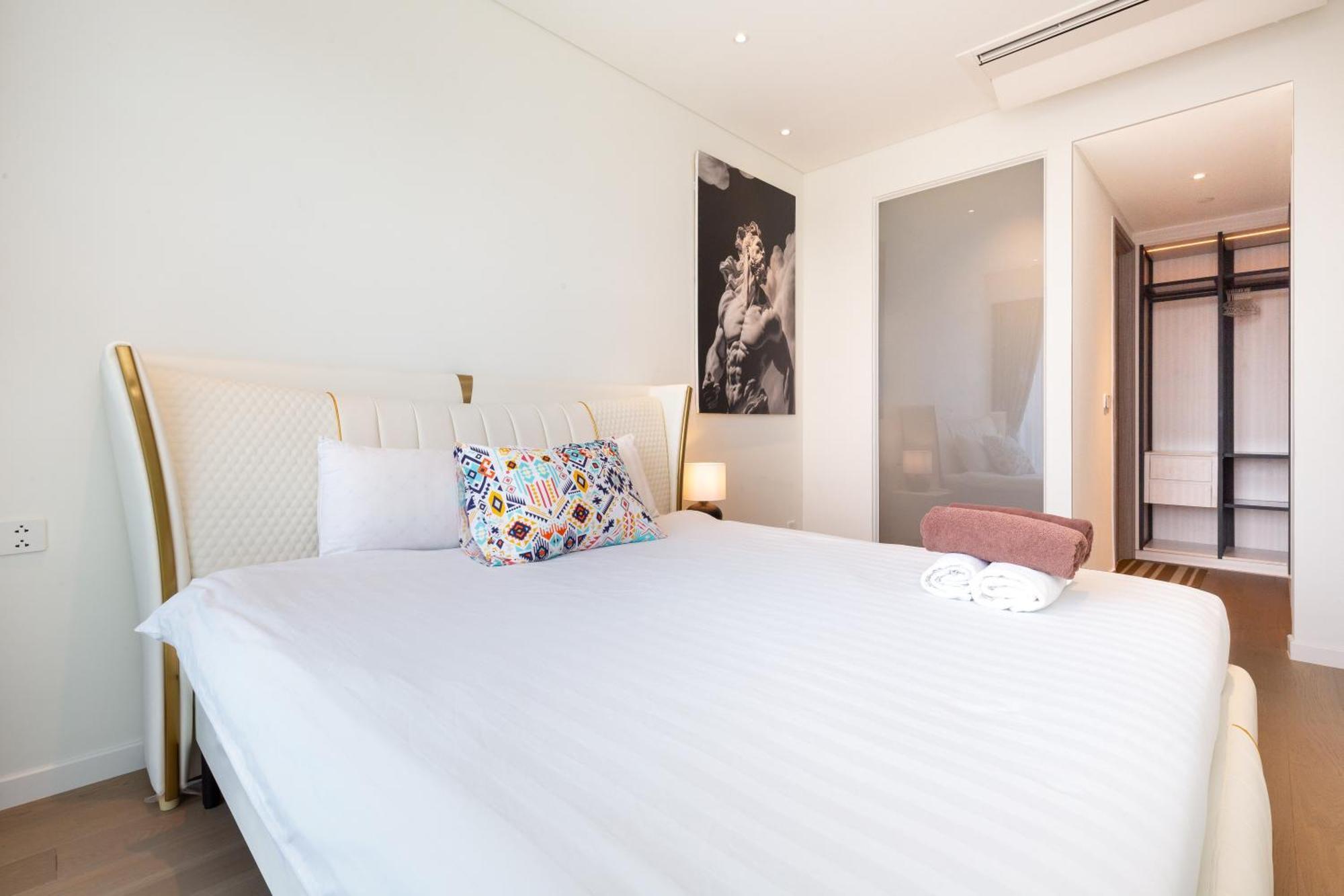 The Opera Apartment Cental Saigon Free Pool-Gym-Sauna Room- Golf Mini Bandar Ho Chi Minh Luaran gambar